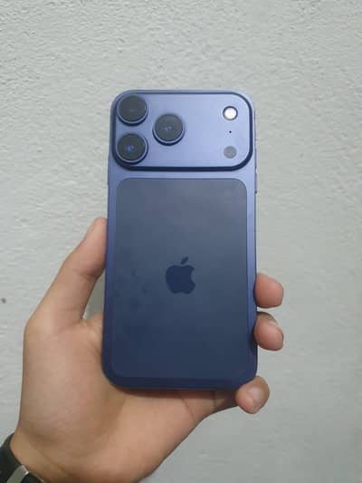 iPhone XR converted to IPhone 17