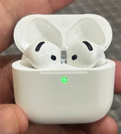 orignal apple airpod 4 imported from madrid spain