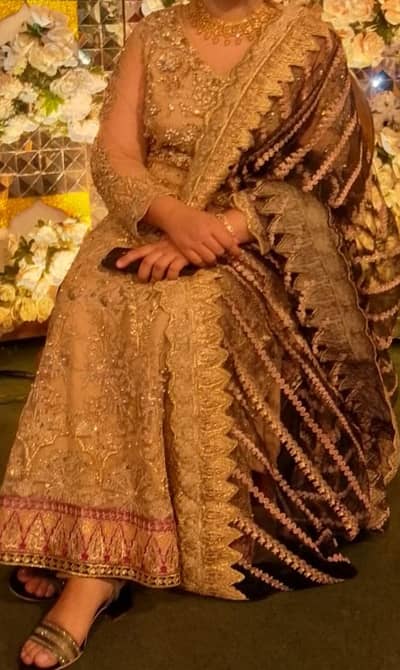 Maryam Hussain ''s brand new dress. .