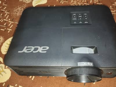 Acer projector only used  7 days same like Brand new