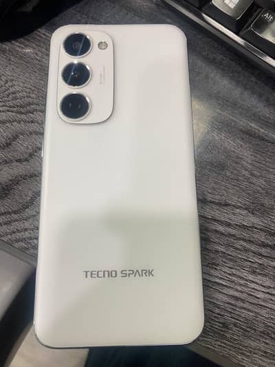 Tecno Spark 40 pro plus for sale