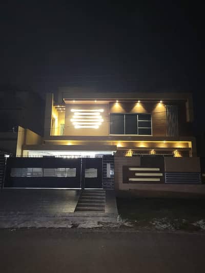 12-Marla Beautiful Luxury House For Sale