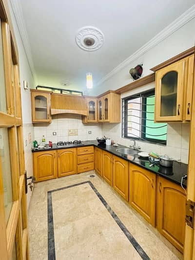 Beautiful Full House Available For Rent in G11