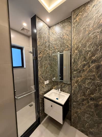 5 Marla Brand New Modern Design Lower Portion For Rent In Park View City Lahore | For Discounted Price And Original Pictures Download The App "Signature Lands".