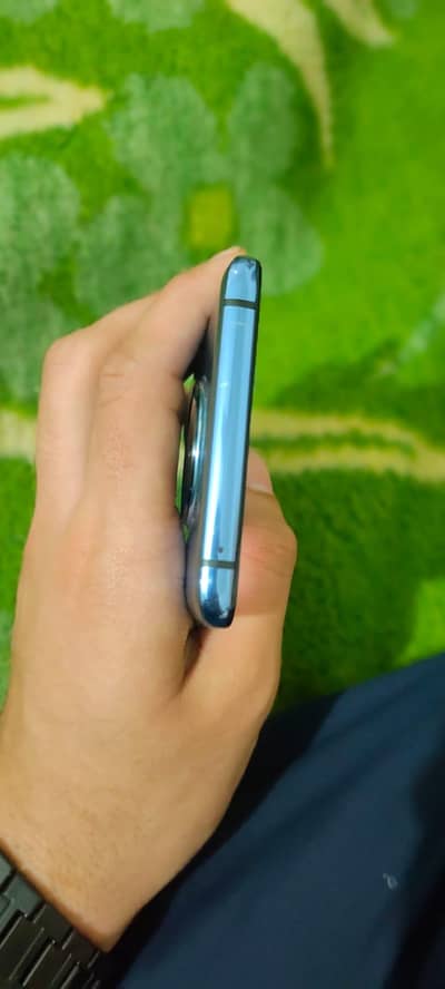 one plus 7t.    exchange possible