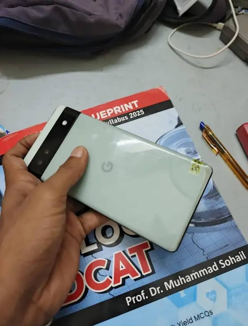 Google pixel 6a 5