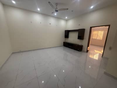 10 Marla Brand New Portion For Rent