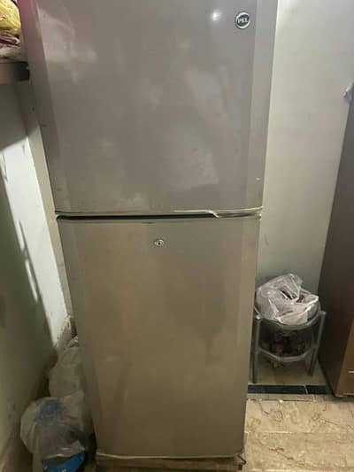 Pel Refrigerator model 2200 medium size