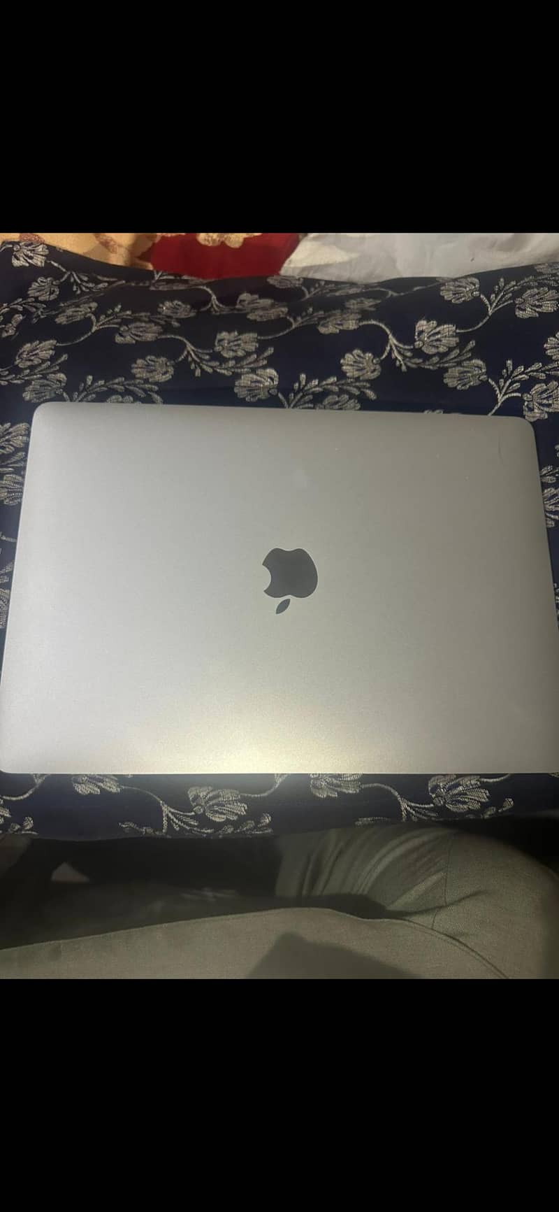 MacBook pro 0