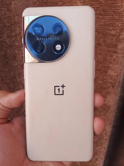 OnePlus 11 5G for sale in excellent condition