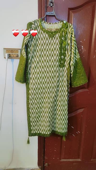 Stylish Green Lawn Suit with Matching Sandal