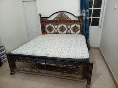 iron bed