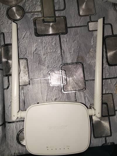 Tenda N300 Wifi Router