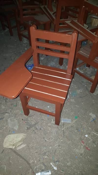 School end collage chair