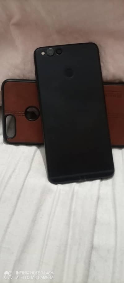 Huawei Honor 7X 4GB RAM 128GB Storage – Good Condition