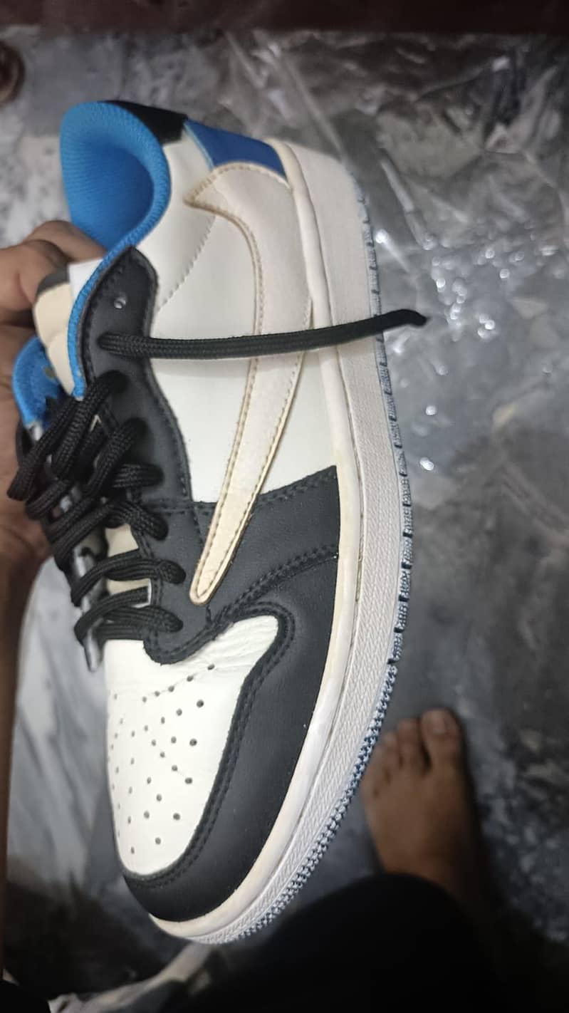 NIKExTRAVIS SCOTT 2