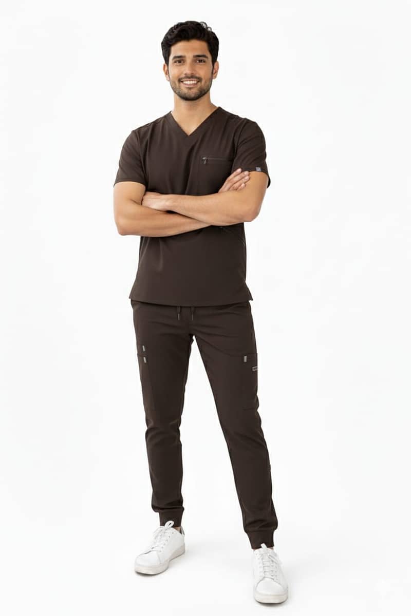 ڈاکٹرز اور نرسز کے لیے ٹاپ کوالٹی اسکرَب یونیفارم دستیاب ہے۔  بہترین 17