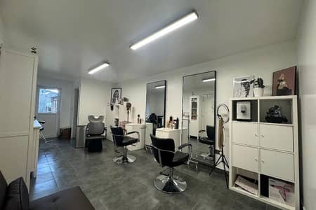 Seats available for hairdressers and helpers