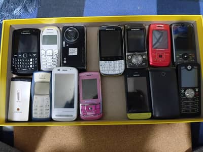 MIX OLD ANTIQUE PHONES FOR SALE IN RAWALPINDI