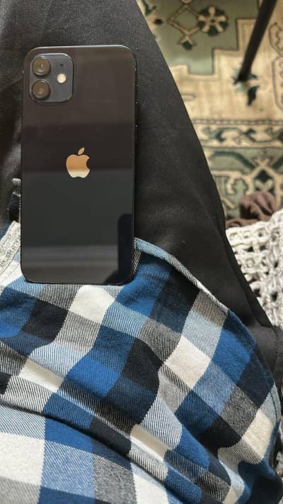 iPhone 12 64GB Non PTA – Scratchless – Battery 90%