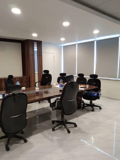 account assistant +restaurant manager