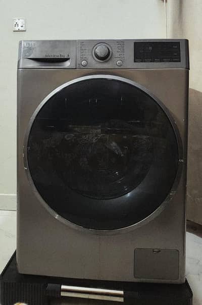 LG 8kg front load automatic washing machine