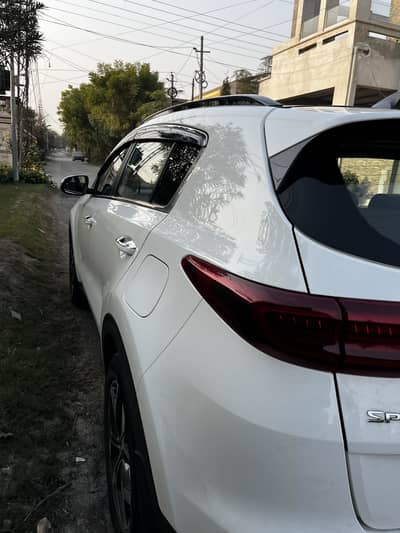KIA SPORTAGE 2021 FWD IN ORIGINAL CONDITION