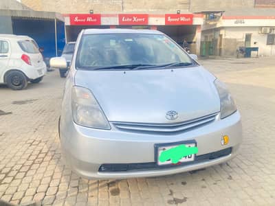 Prius 2010/2014 Total Genuine. Better than city corolla aqua alto vitz
