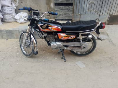 Honda CG 125 2022 Black – Fresh Condition – home used  urgent sale