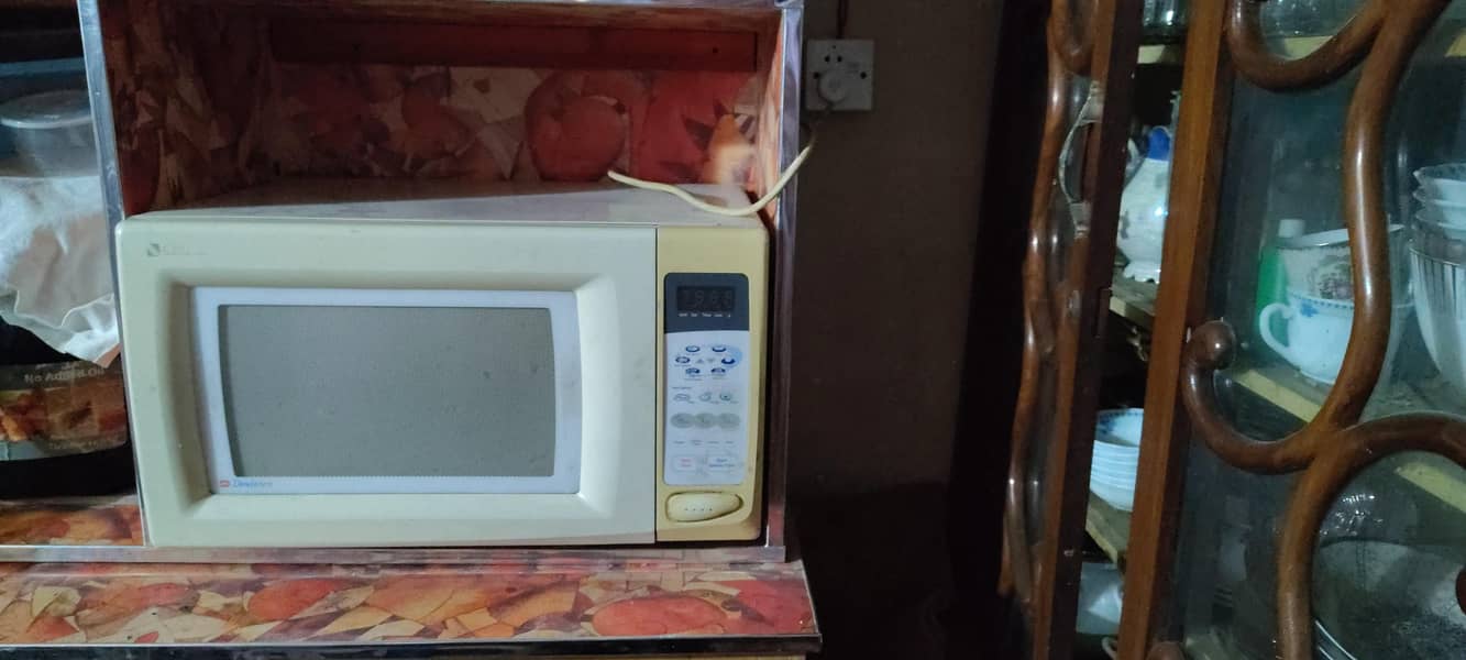 Microwave 0