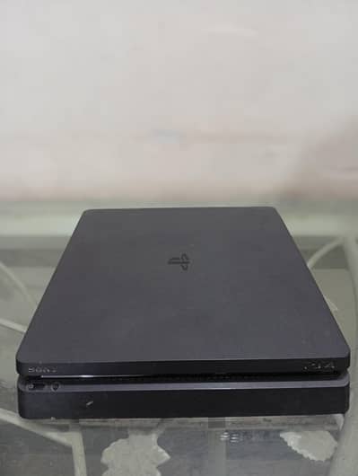  PS4 Slim 1TB Jailbreak | 2 Controllers | 10+  Games | Excellent Con