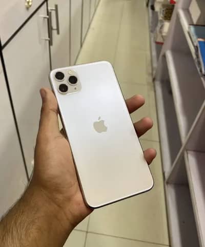 iPhone 11pro max white color non pta 10/10