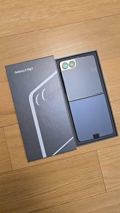 Flip 7 PTA 12/256GB Box pack