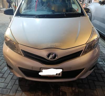 Toyota vitz 2011