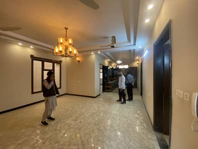 Silent Commercial Portion Office Available In Rent At Shahrae Faisal