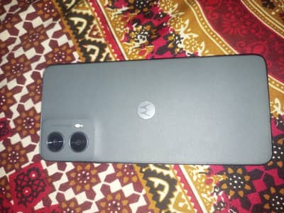 Moto g 5g 2024 4+2/128 pubg 60 fps single sim lock exchange possible