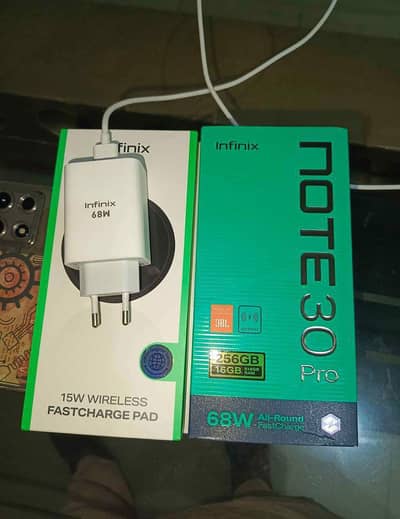 infinix note 30 Pro 16256gb memory PTA approved 03192144599