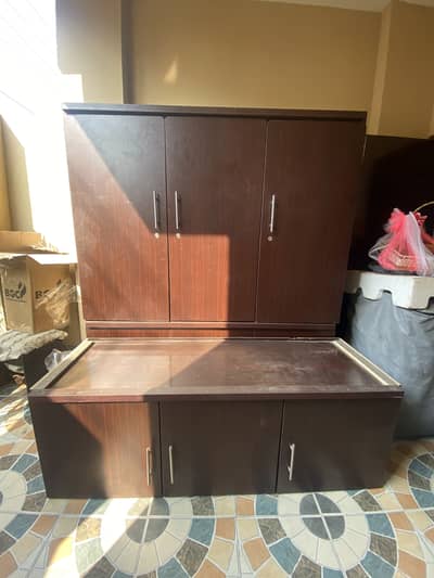 Dressing Table for sale in manawan lahore - 3 portion