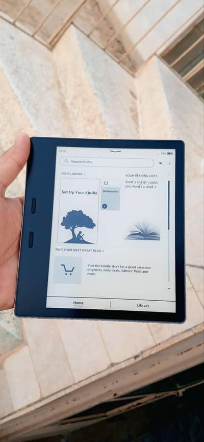 Amazon Kindle Oasis 10th Gen 32GB | Premium E-Reader | Dubai Import
