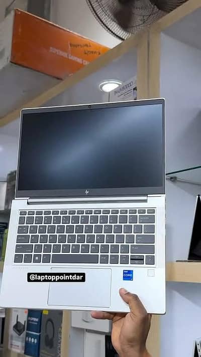 Jo elitebook 630 G10. i7 13 Gen   16 GB Ram 512 Nvme SSD