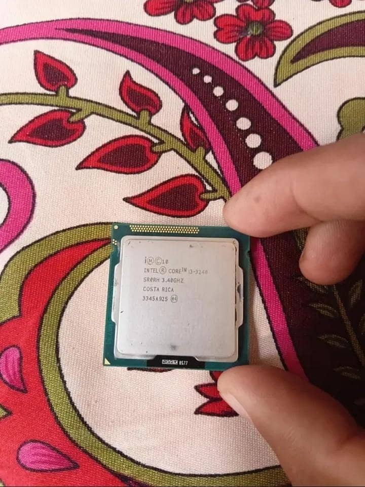 i3 3rd generation processor with Hitdesk. 0