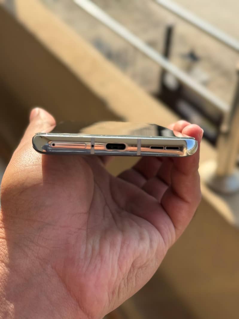 OnePlus 9 Pro 1
