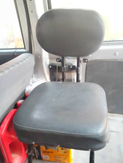 Revo Vigo Every van Carry Daba seats