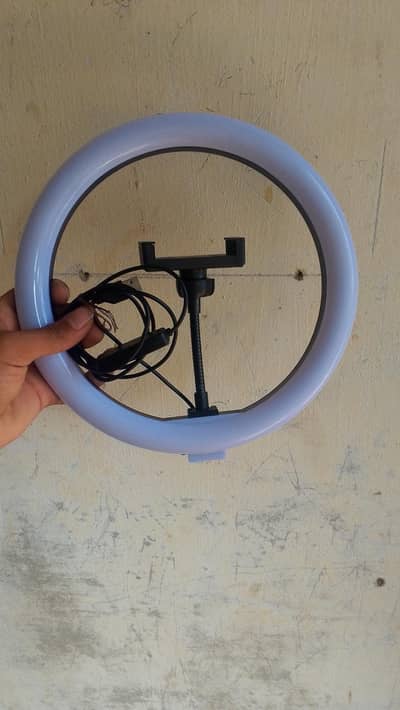 video stand an ring light available