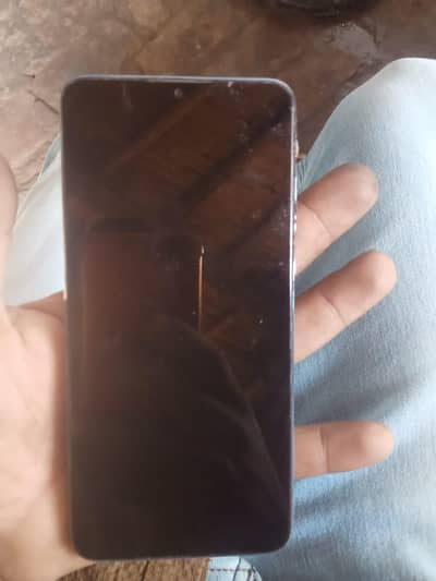 Only back damage hai exchange karna ho to a jao  6+256 g b ha