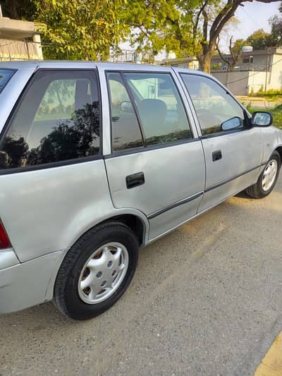 Suzuki Cultus Islamabad number 2005