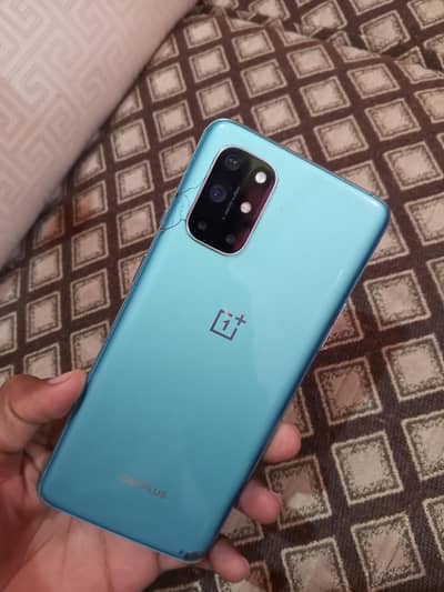 ONE PLUS 8T 12+12 256 90 FPS (ARGENT SALE)