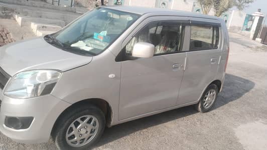 2020 Model WagonR Total genuine new condition just 1 fender touch