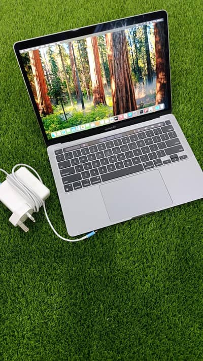 Apple Macbook Pro 2020, M1 Chip, 13", Touch Bar, 16GB RAM, 1TB SSD