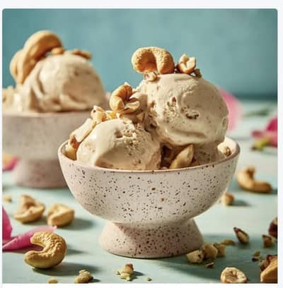 ICE CREAM SCOOPING SALESMAN